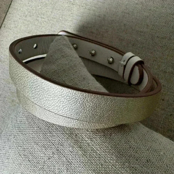 Stella & Dot Signature  Engravable Leather Wrap Bracelet - Picture 1 of 7